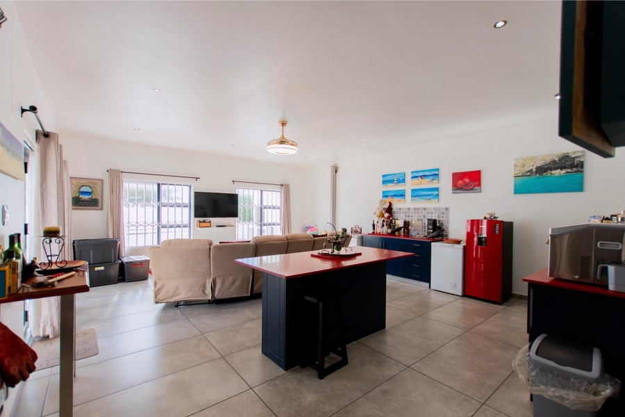 4 Bedroom Property for Sale in Dwarskersbos Western Cape